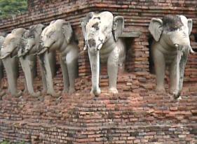 Elephants at Sukothai.