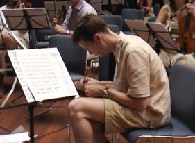 Machiel Boneschanscher decides this is a good time to write in the bow-changes.